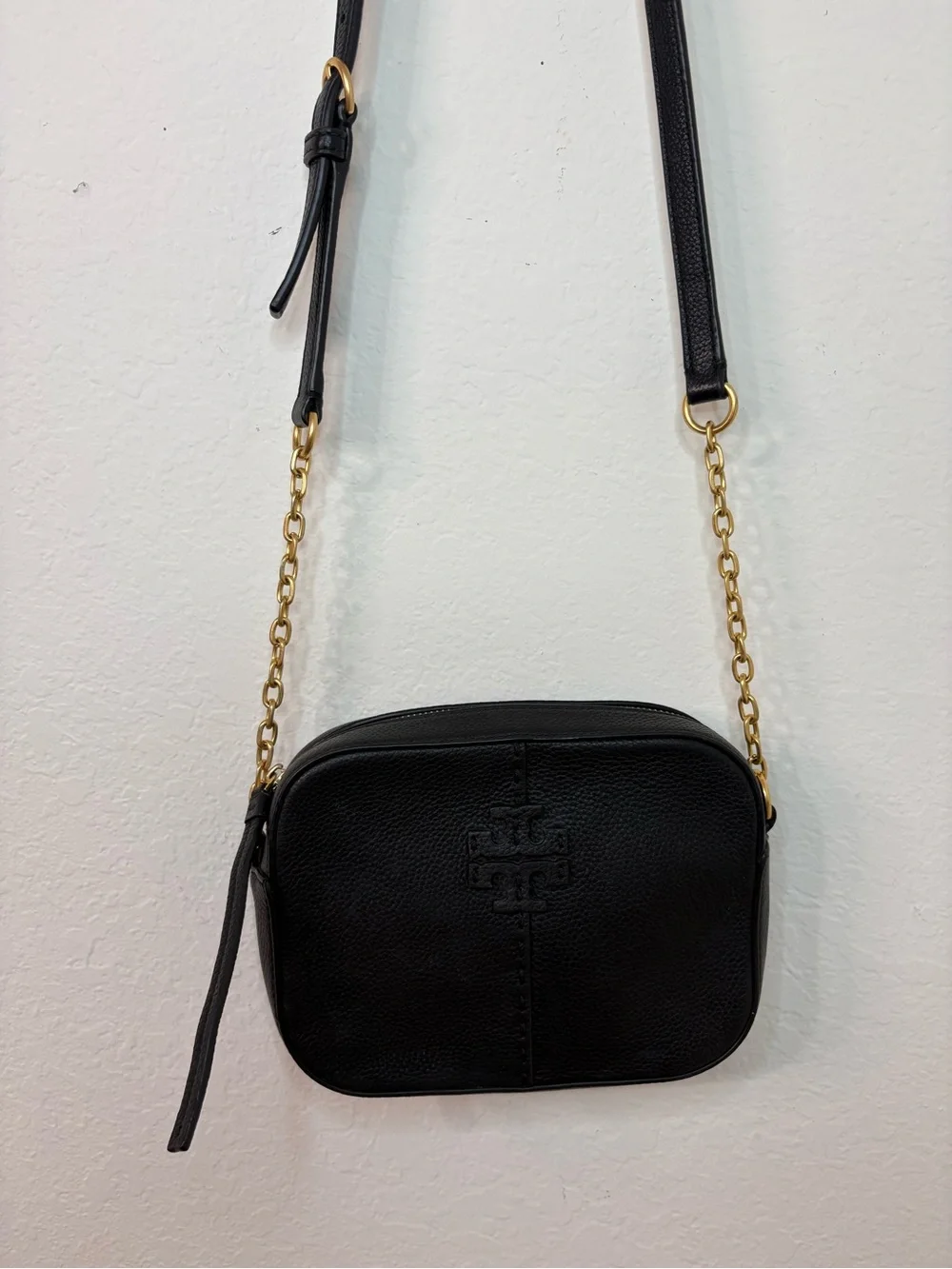 Tory Burch Black Pebbled Leather McGraw Camera Crossbody Bag gold hardware